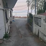 Dimos Tatil Evi Kókkinon Nerón
