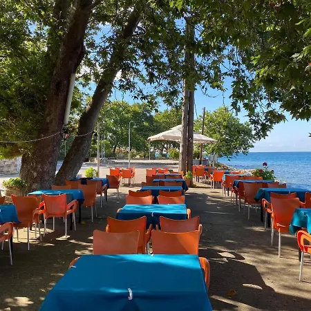 Holiday home Dimos *